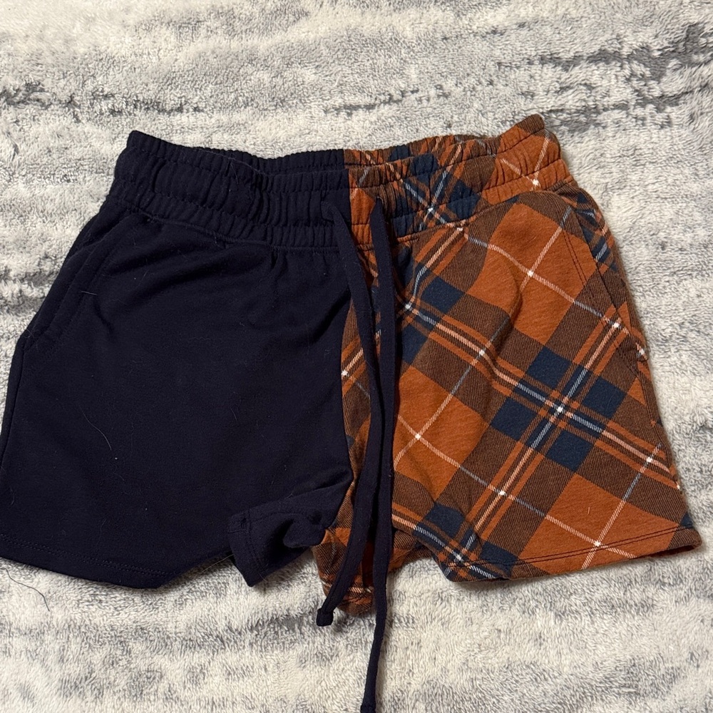 No Boundaries Kids Pajama Bottoms - Black and Orange Plaid